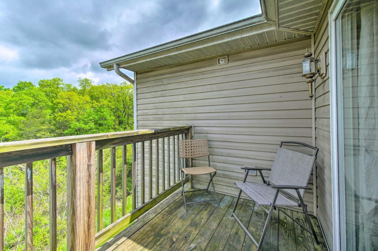 Cozy Branson Retreat With Balcony, 2 Mi To 76 Strip Apartment Exterior photo